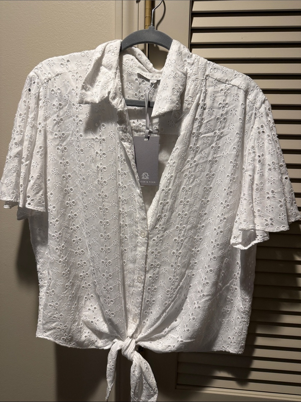 Preston & York White Eyelet Button-Front Tie-Hem Top